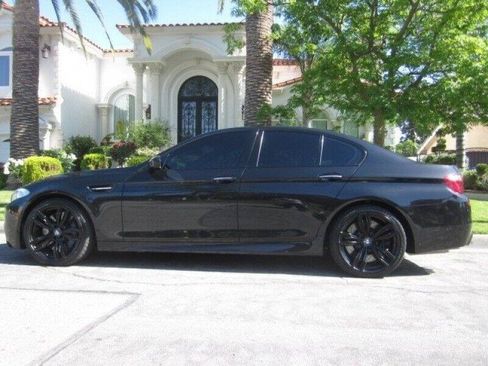 Used 2013 BMW M5 RWD image 35