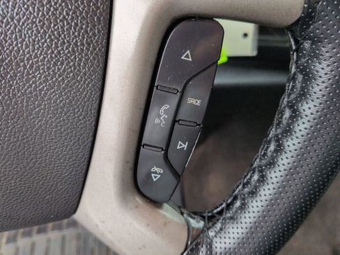 Used 2011 GMC Sierra 1500 SLE w/ Regional Value Package image 18