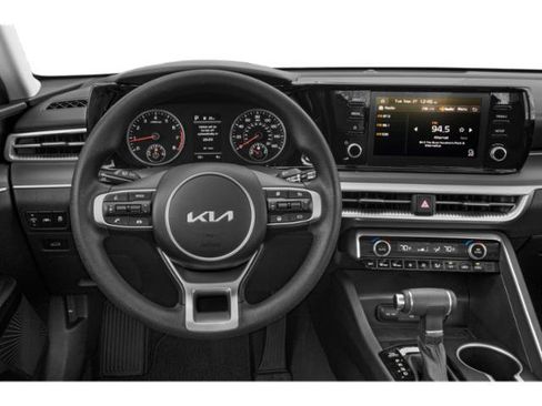 Used 2023 Kia K5 LXS FWD image 17