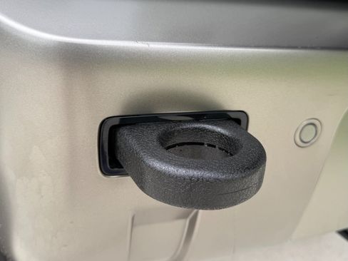 Used 2021 Land Rover Defender 110 X-Dynamic HSE AWD/4WD image 48
