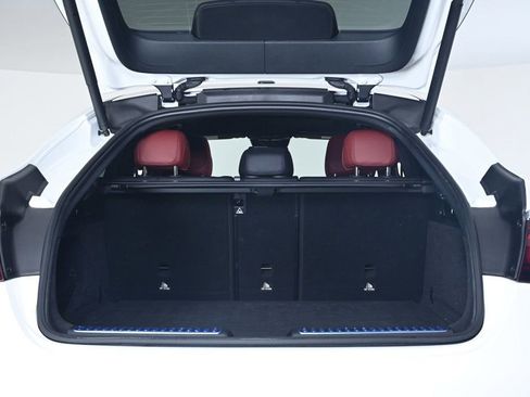 Used 2023 Mercedes-Benz GLC 300 4MATIC Coupe image 23