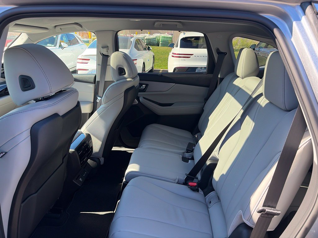 Used 2026 Acura MDX w/ Technology Package AWD/4WD image 19