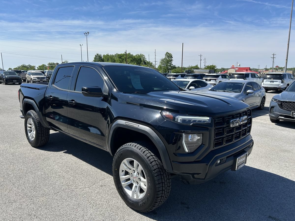 Used 2023 GMC Canyon Elevation w/ Elevation Premium Package AWD/4WD image 2