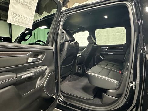 Used 2025 RAM 1500 Laramie image 40