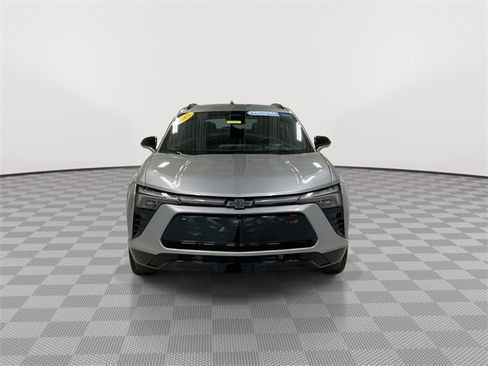 Certified 2025 Chevrolet Blazer EV RS image 3
