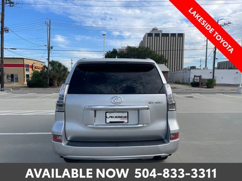 Used 2017 Lexus GX 460 Premium AWD/4WD image 4