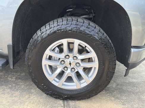 Used 2022 Chevrolet Silverado 1500 RST AWD/4WD image 12
