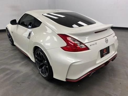 Used 2016 Nissan 370Z NISMO RWD image 5