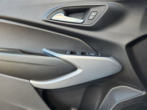 New 2026 Chevrolet Trax RS w/ Sunroof Package image 16