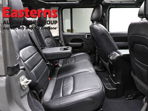 Used 2023 Jeep Wrangler Unlimited w/ Sun & Screen Package image 26