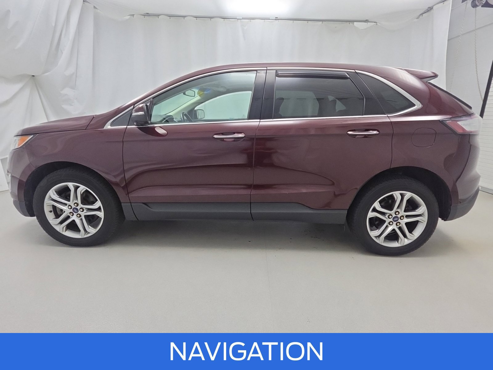 Used 2017 Ford Edge Titanium w/ Equipment Group 301A AWD/4WD image 4