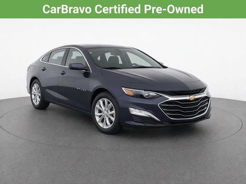 Used 2025 Chevrolet Malibu LT FWD image 2