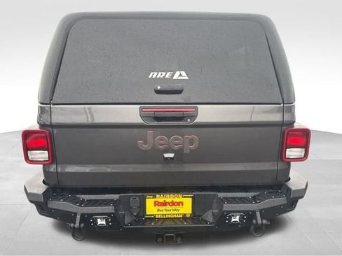 Used 2023 Jeep Gladiator Mojave w/ Cold Weather Group image 8