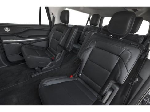 Used 2025 Lincoln Navigator L Reserve w/ Jet Appearance Package image 12