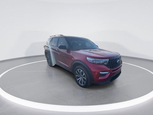 Used 2022 Ford Explorer ST-Line w/ Class IV Trailer Tow Package image 2