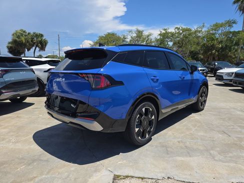 New 2026 Kia Sportage SX FWD image 8
