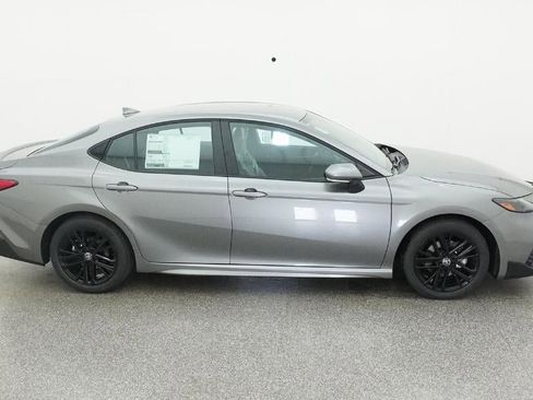 New 2026 Toyota Camry SE image 11