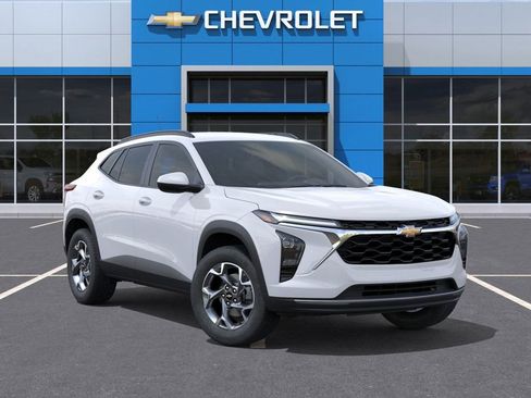 New 2026 Chevrolet Trax LT w/ Driver Confidence Package image 7