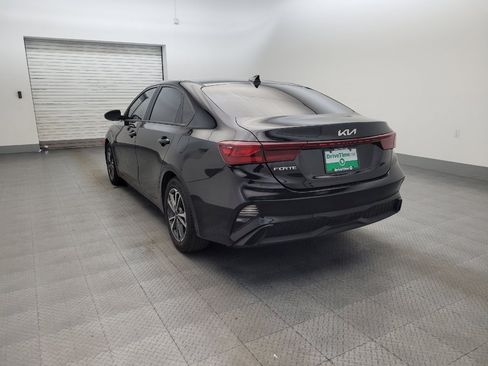 Used 2022 Kia Forte LXS FWD image 5