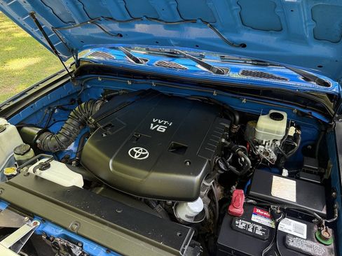 Used 2007 Toyota FJ Cruiser 4WD image 74