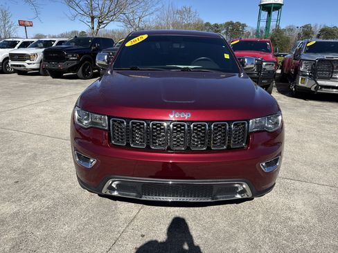 Used 2018 Jeep Grand Cherokee Limited image 2