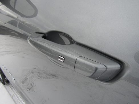 Used 2025 GMC Acadia Elevation image 37