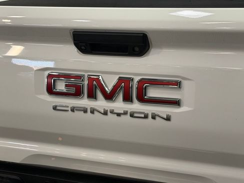 Used 2024 GMC Canyon Elevation w/ Convenience Package RWD image 16