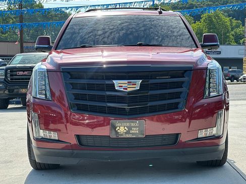 Used 2020 Cadillac Escalade ESV Luxury w/ Escalade Sport Edition AWD/4WD image 2