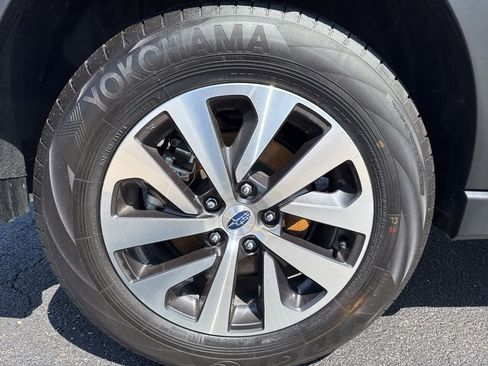 Used 2025 Subaru Outback Premium image 21