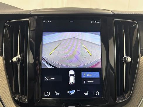 Used 2018 Volvo XC60 T8 Inscription image 43