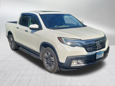 Used 2017 Honda Ridgeline RTL-E image 3