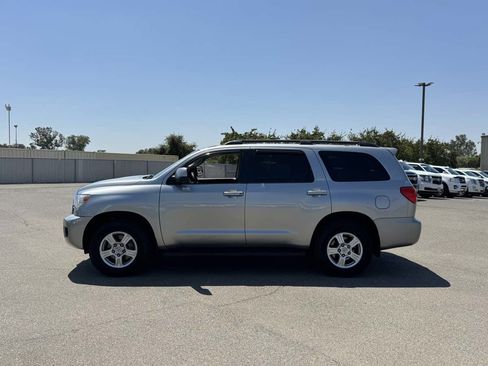 Used 2012 Toyota Sequoia SR5 AWD/4WD image 6