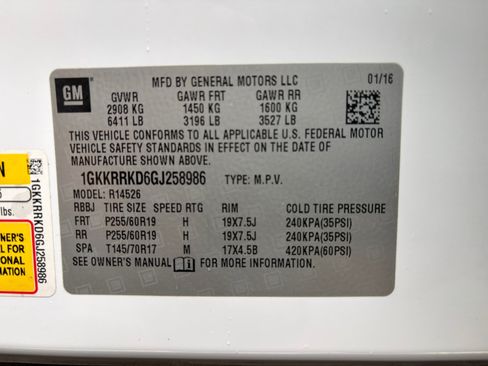 Used 2016 GMC Acadia SLT w/ Open Road Package FWD image 34