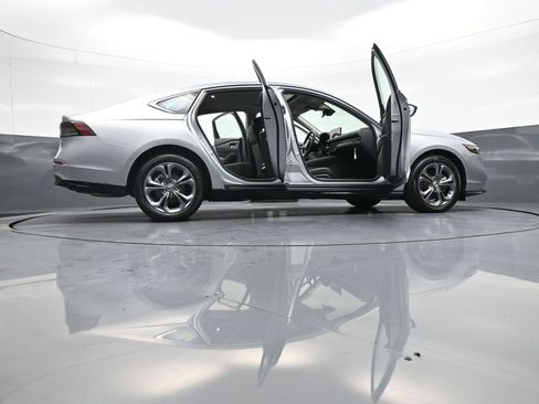 Certified 2025 Honda Accord EX-L image 46