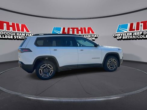New 2026 Jeep Cherokee Laredo AWD/4WD image 8