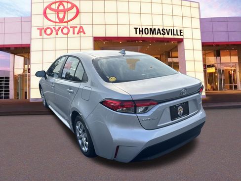 Used 2026 Toyota Corolla LE FWD image 7