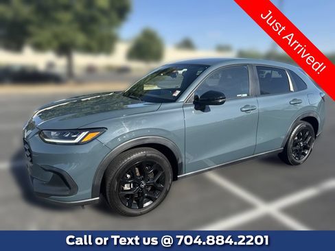 Used 2023 Honda HR-V Sport image 1