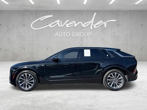 Used 2024 Cadillac Lyriq Sport w/ LPO, Floor Liner Package AWD/4WD image 16