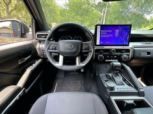 Used 2024 Toyota Tacoma TRD Sport AWD/4WD image 8