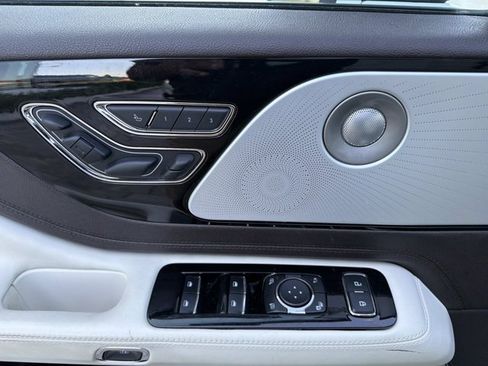 Certified 2024 Lincoln Aviator Black Label w/ Dynamic Handling Package AWD/4WD image 9