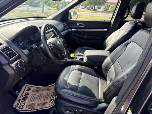 Used 2018 Ford Explorer Sport w/ Equipment Group 401A AWD/4WD image 9