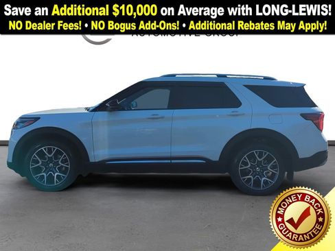 Used 2025 Ford Explorer Platinum w/ Ultimate Package image 2