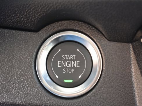 New 2026 Chevrolet Traverse LT w/ Sun and Wheel Package image 30