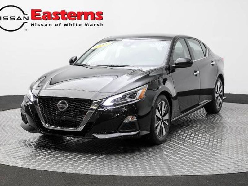 Certified 2022 Nissan Altima 2.5 SV image 1
