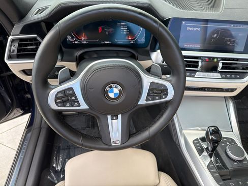 Used 2022 BMW M440i Convertible RWD image 15