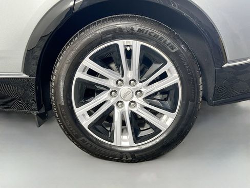 Used 2024 Cadillac Lyriq Tech AWD/4WD image 31