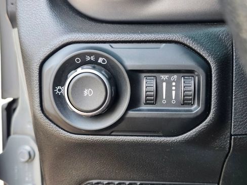 Used 2021 Jeep Wrangler Unlimited Sport AWD/4WD image 22
