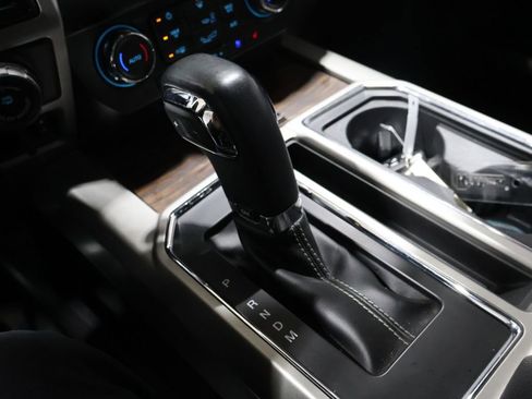 Used 2019 Ford F150 Lariat w/ Equipment Group 501A Mid image 31