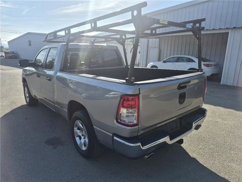 Used 2022 RAM 1500 Big Horn AWD/4WD image 4