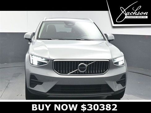 Certified 2025 Volvo XC40 B5 Core w/ Protection Package Premier image 3